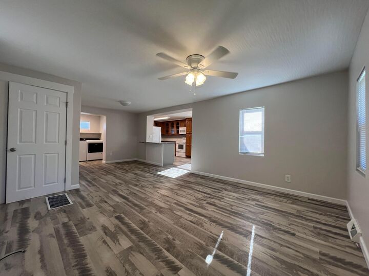 Property Photo:  464 Manning Street  OH 43055 