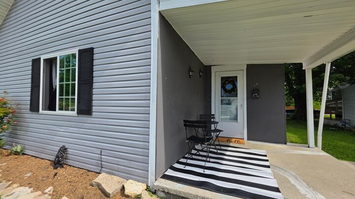 Property Photo: 210 W Montford Avenue OH 45810