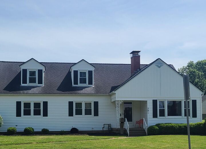 Property Photo: 391 Moull Street OH 43055