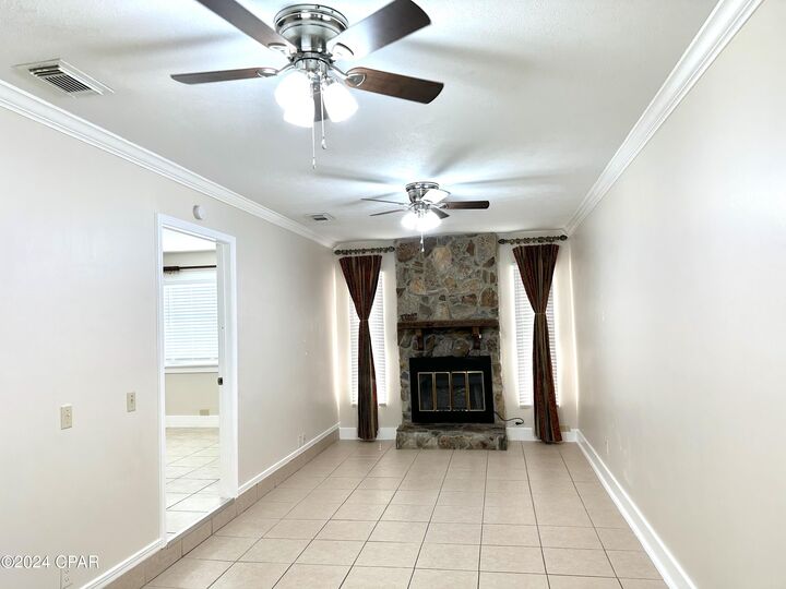 Property Photo: 217 San Pablo Street FL 32413