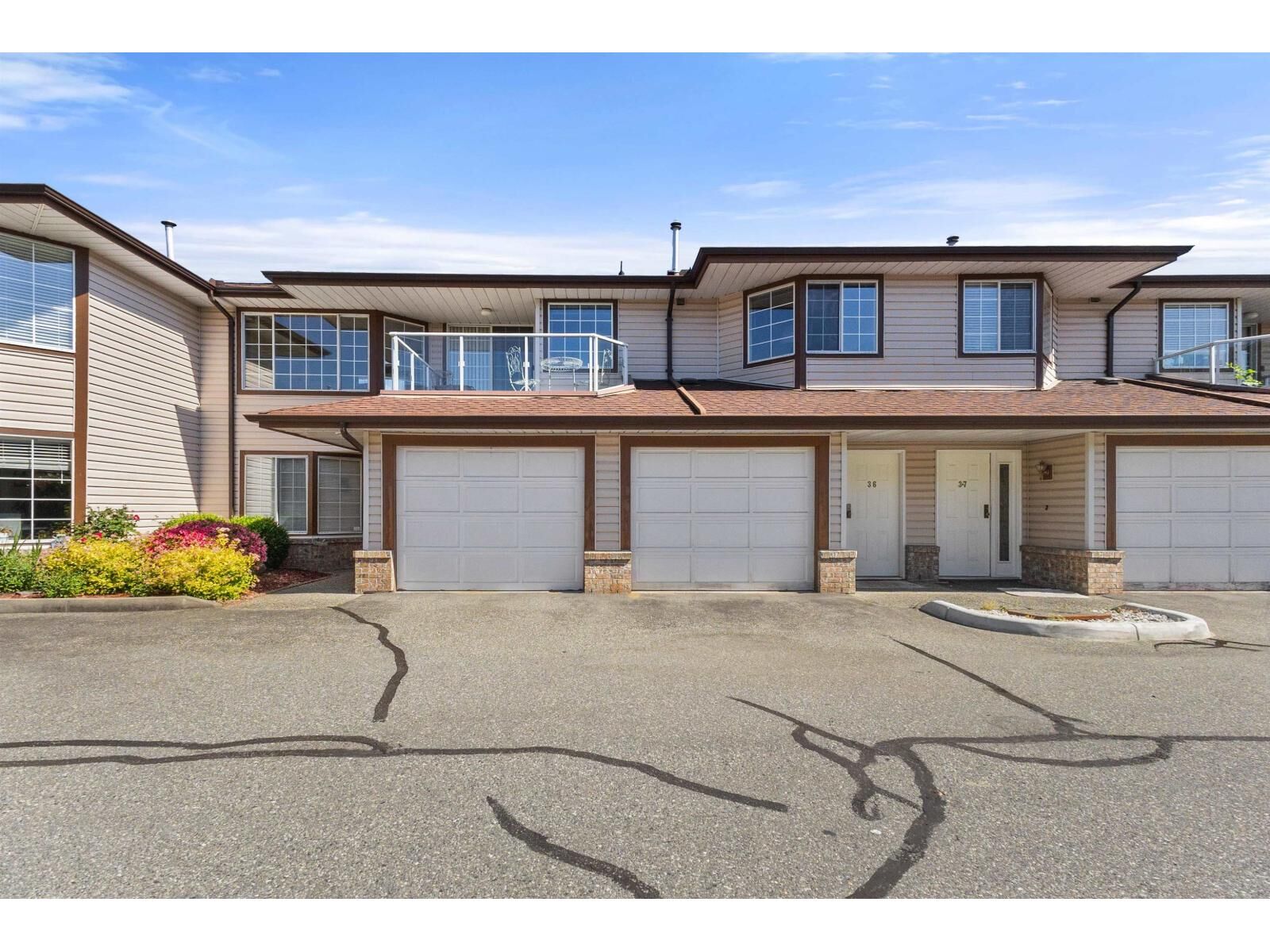 Property Photo: 32659 George Ferguson Way 36 BC V2T 4E4