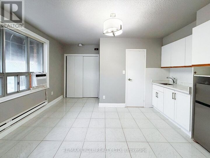 Property Photo:  348 Main Street North 2A  ON L3P 1Z1 