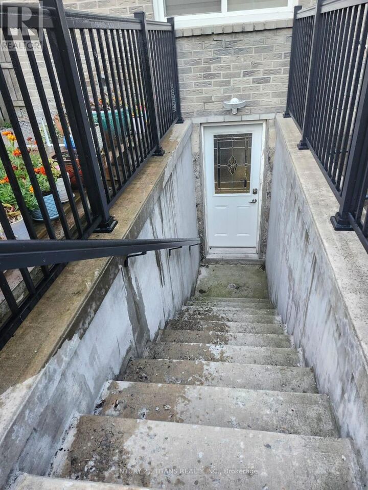 Property Photo: 56 Barnes Drive ON L1S 5G5