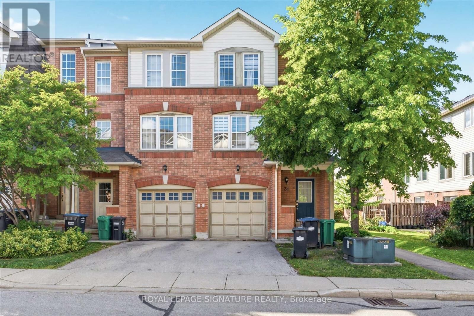 Property Photo: 3030 Breakwater Court 31 ON L5B 4N8