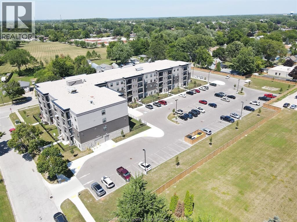 Property Photo:  207 Brock 310  ON N9V 2H3 