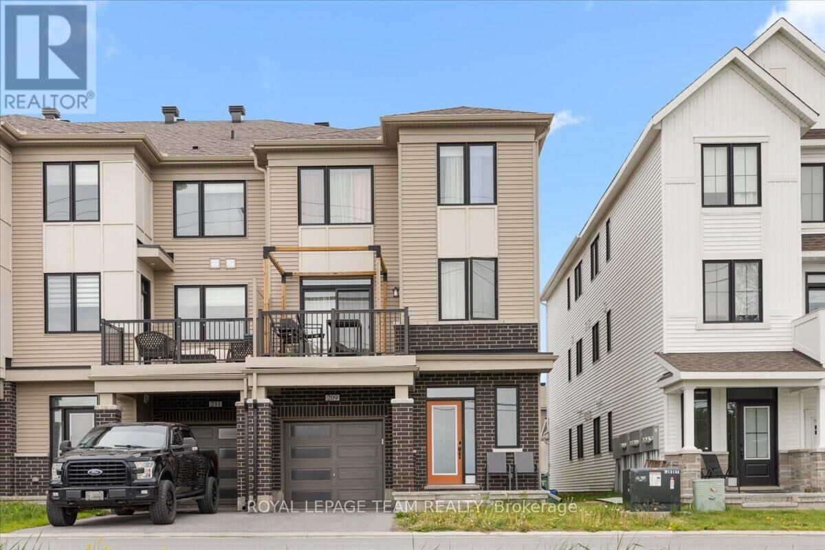 Property Photo:  209 Hibernian Walk  ON K2V 0R6 