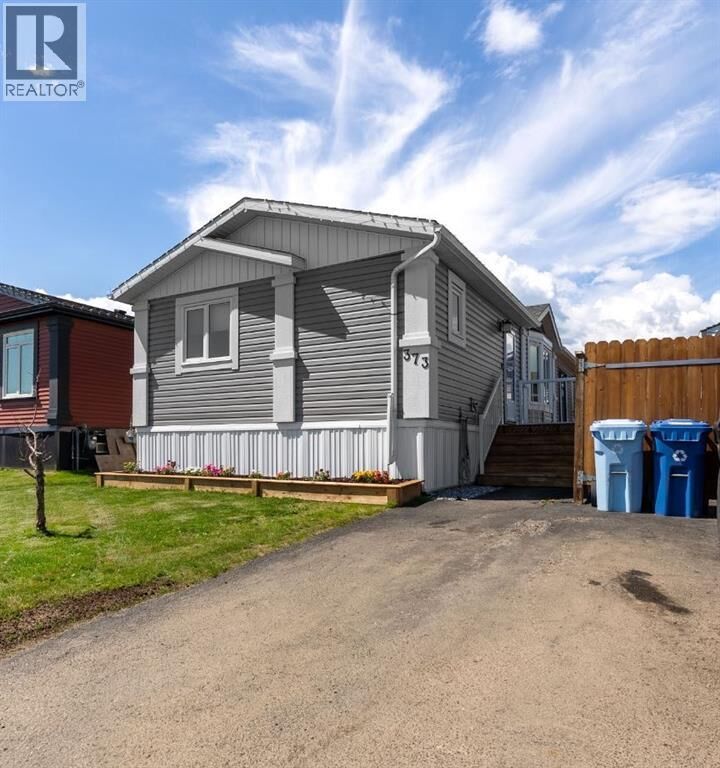 Property Photo:  373 McKinlay Crescent  AB T9K 2N1 