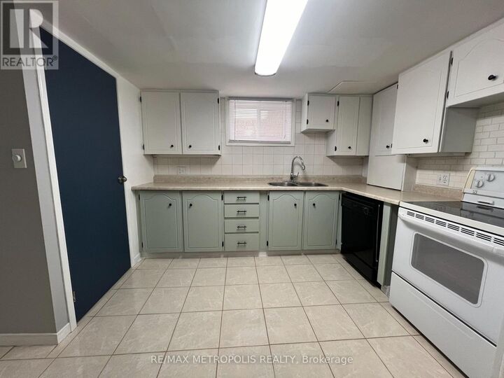 Property Photo: 1101 King Street Bsmt ON L1N 5A9