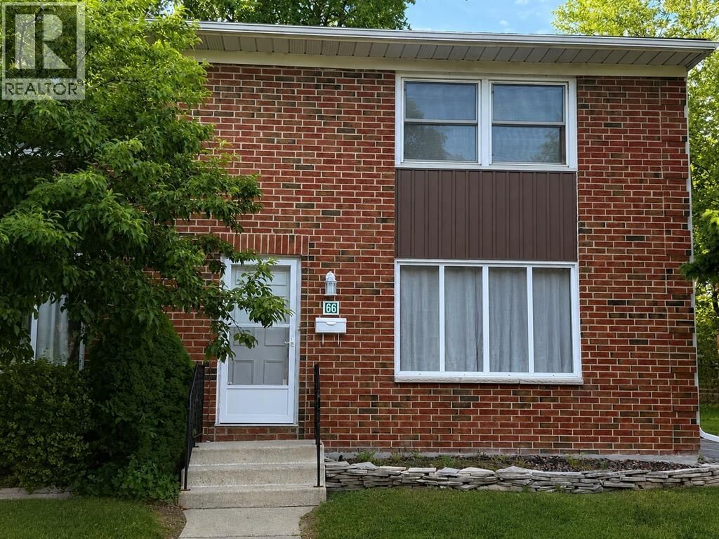 Property Photo:  76 Olympus Court 66  ON N7S 4S7 