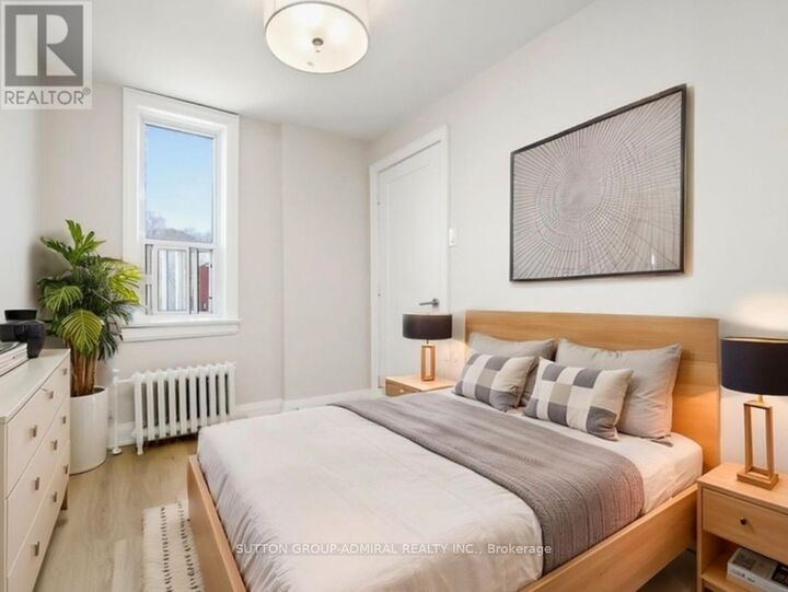 Property Photo:  448 Spadina Road 407  ON M5P 2W4 