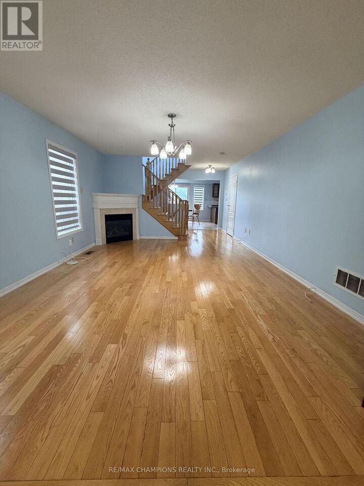 Property Photo: 23 Snowdrift Trail ON L6R 3K2