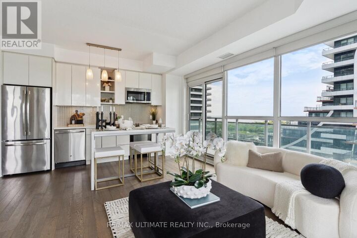 Property Photo:  33 Shore Breeze Drive 1003  ON M8V 1A1 
