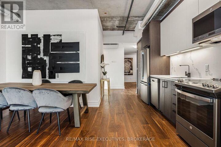 Property Photo:  150 Marketplace Avenue 806  ON K2J 6V2 