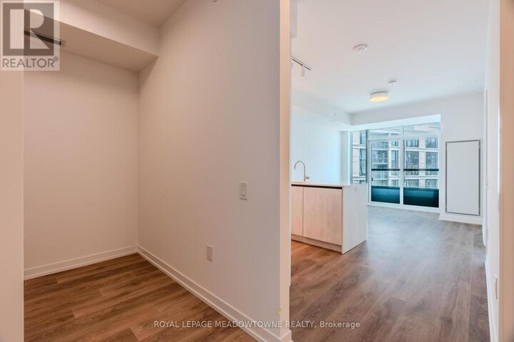 Property Photo: 2485 Eglinton Avenue West 913 ON L5M 2T1