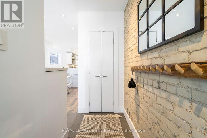 Property Photo:  2 Rushbrooke Avenue  ON M4M 3A9 