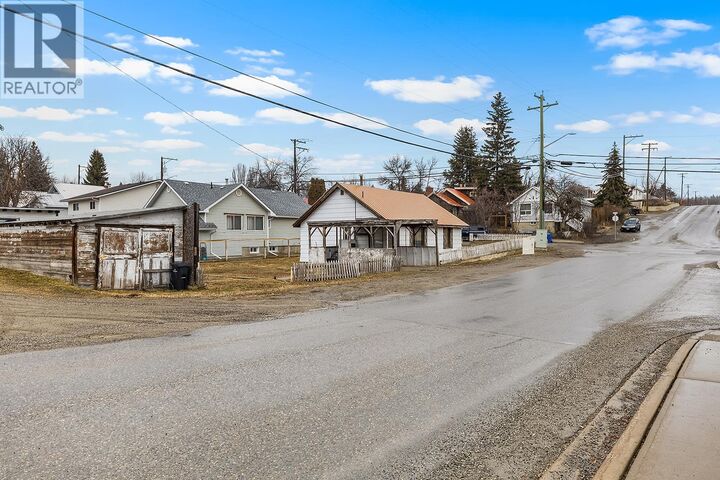 Property Photo:  406 4th Avenue  BC V1A 2R8 