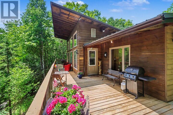 143 Horseshoe Bay — photo 1