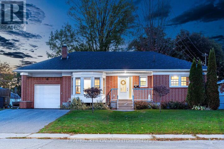 Property Photo:  12 Florence Street  ON K7A 4A3 