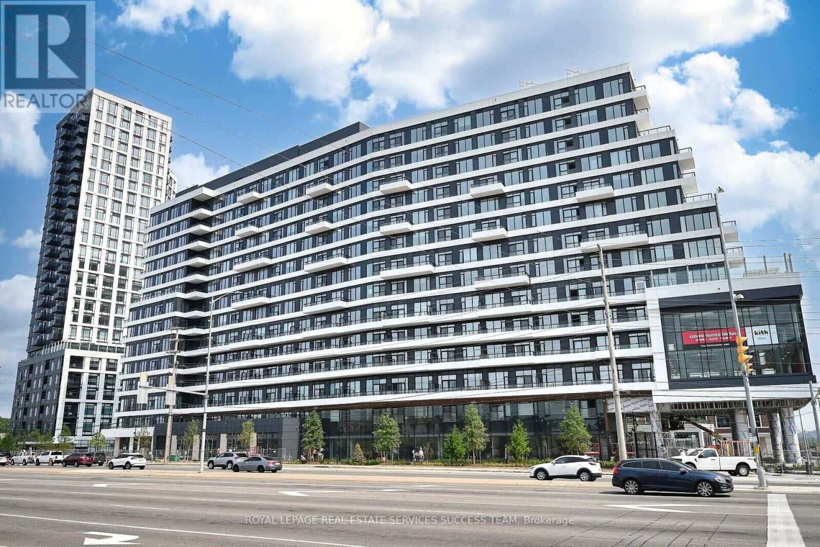 Property Photo: 2485 Eglinton Avenue West 1006 ON L5M 2T1