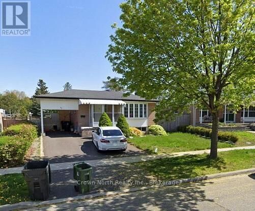 Property Photo:  41 Pegasus Trail Main  ON M1G 3N6 