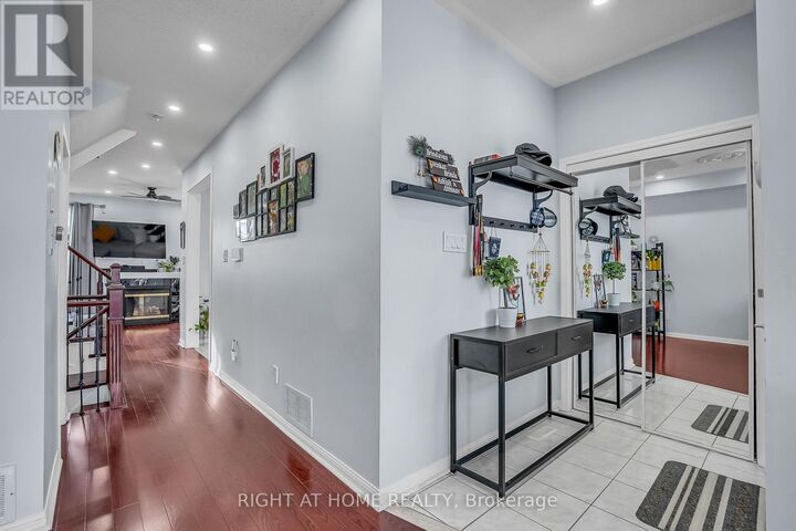 Property Photo:  89 Cornell Park Avenue  ON L6B 1B6 