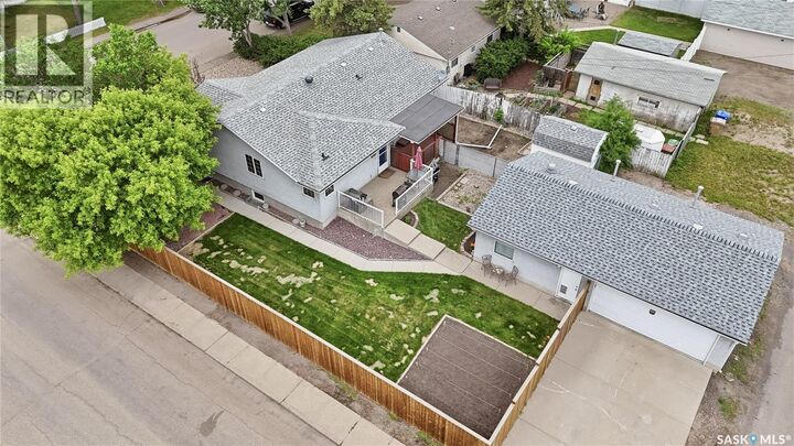 Property Photo:  177 Ottawa Street  SK S4R 1N3 