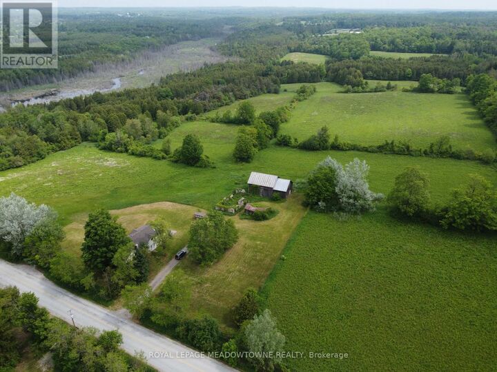 Property Photo:  13489 Fourth Line Nassagaweya  ON N0B 2K0 