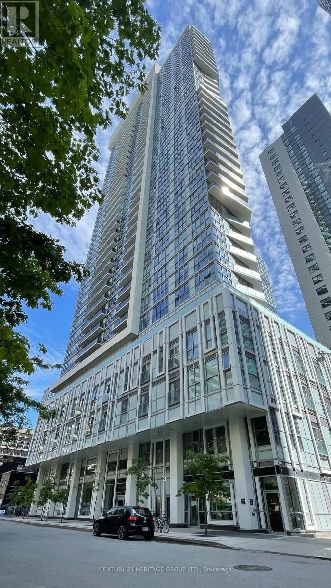 Property Photo:  77 Mutual Street 1401  ON M5B 0B9 