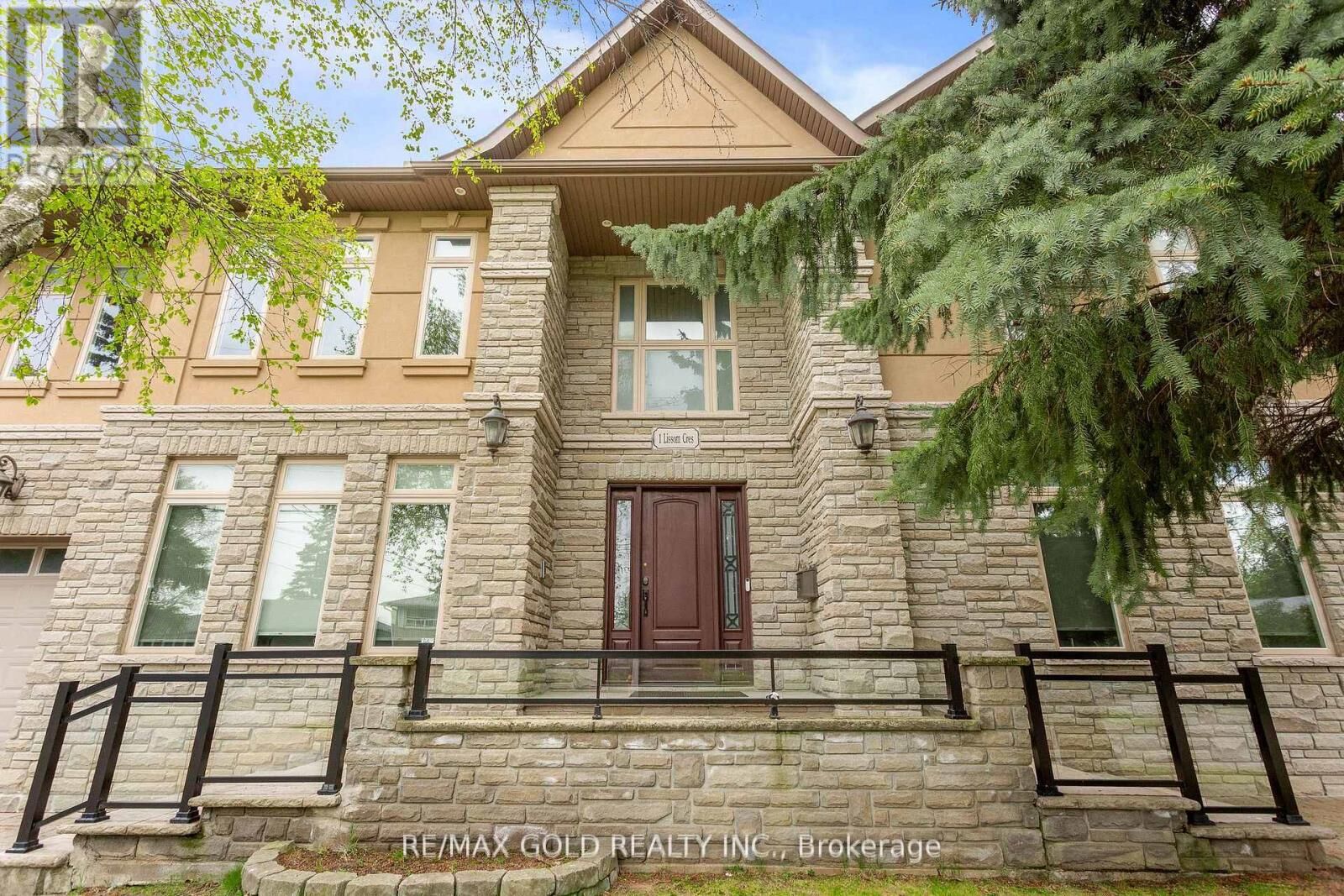 Property Photo:  1 Lissom Crescent  ON M2R 2N9 
