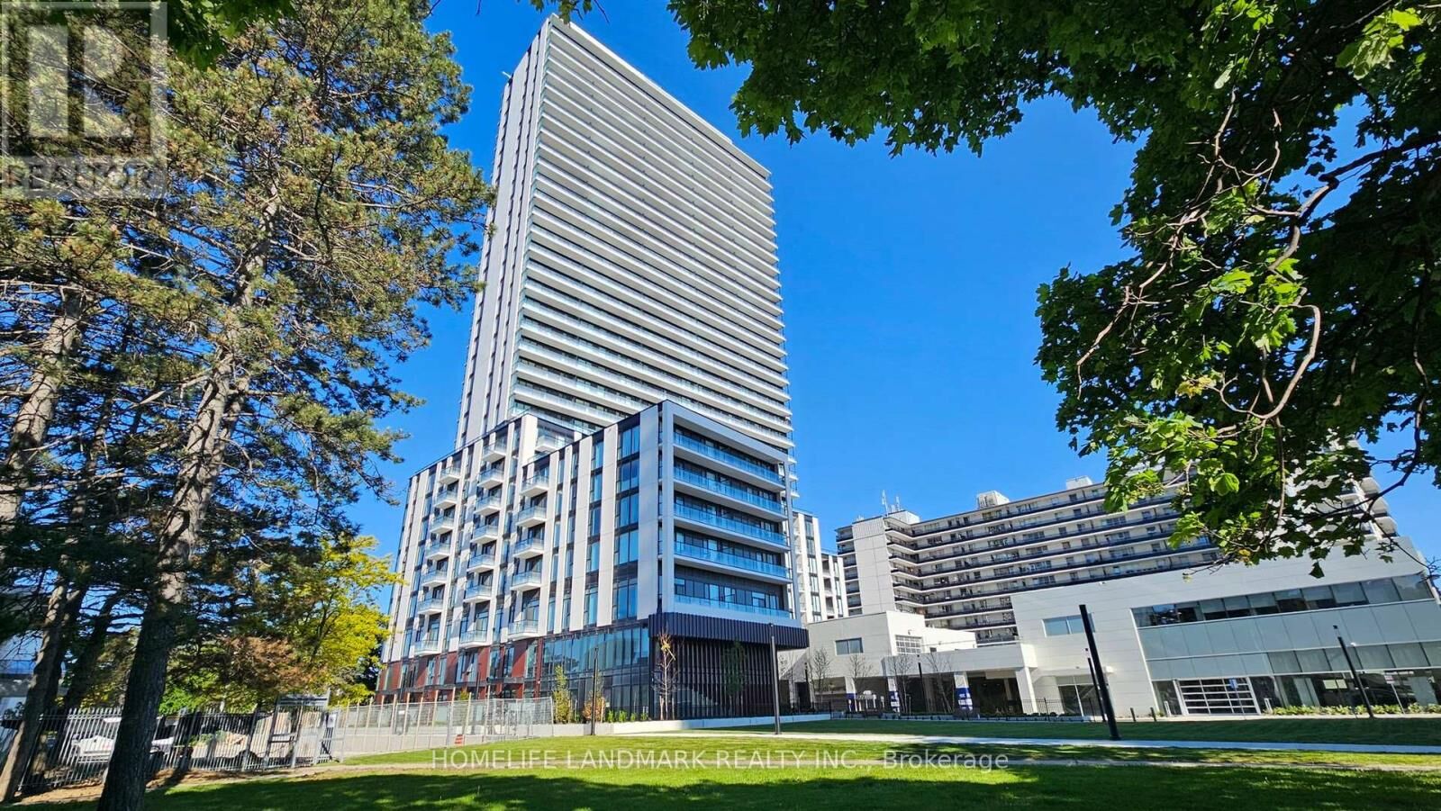 Property Photo:  5858 Yonge Street Lph25  ON M2M 0C6 