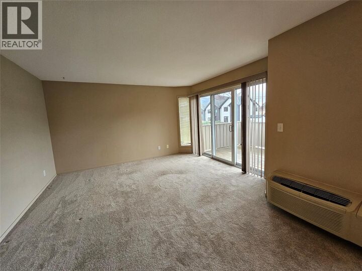 Property Photo: 307 Norton Street BC V2A 4H9