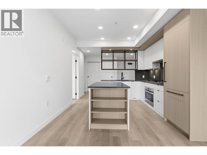 Property Photo: 2268 East Broadway 302 BC V5N 0L2
