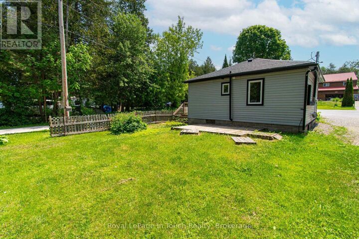 Property Photo:  78 King Rd  ON L0K 2C0 