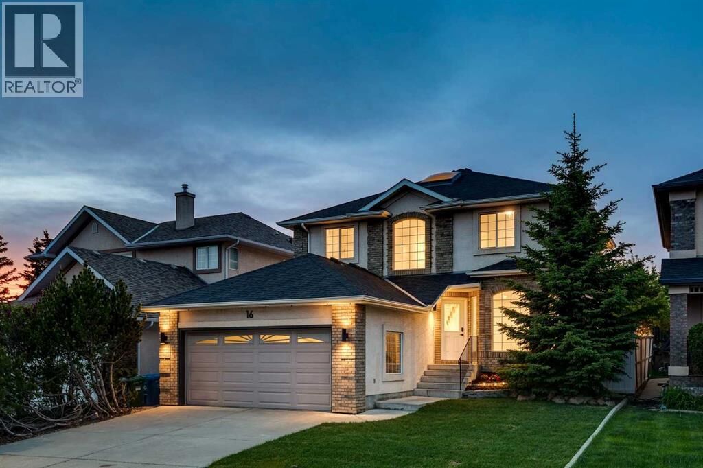 Property Photo: 16 Simcrest Point Southwest AB T3H 4K1