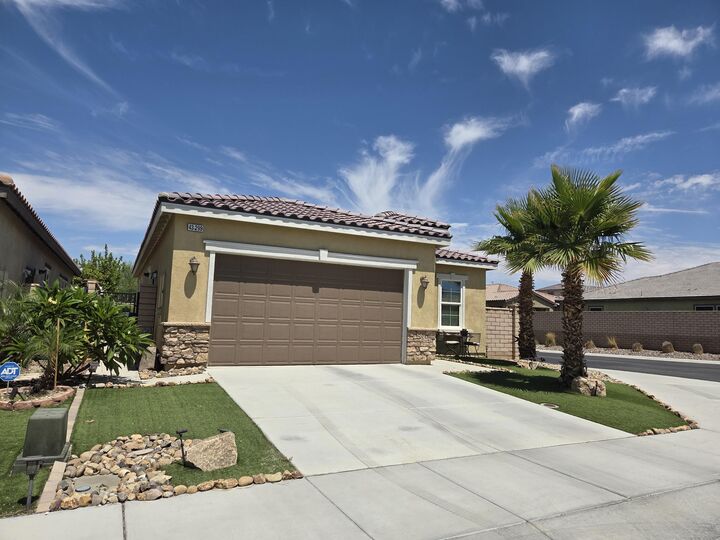Property Photo:  43299 Valmara Court  CA 92203 