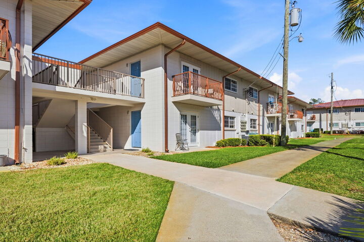 Property Photo:  2100 W Beach Drive Apt B202  FL 32401 