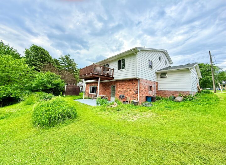Property Photo:  1664 Skyline Drive  PA 16509 