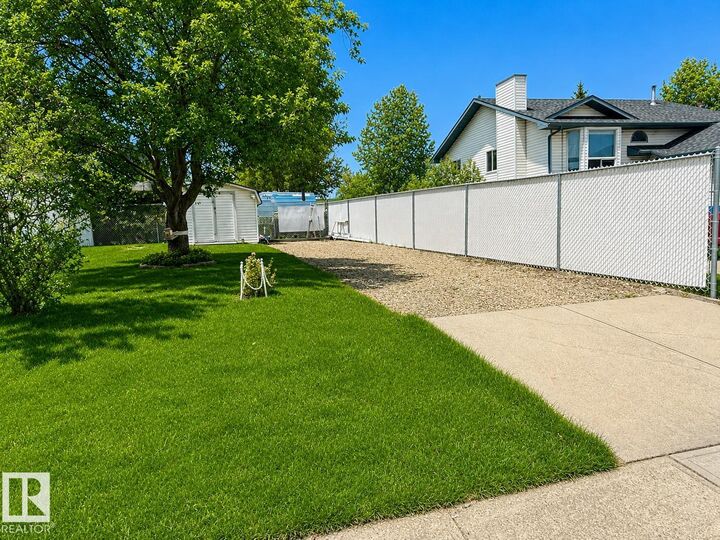 Property Photo:  1 Munro Court  AB T9E 6N6 