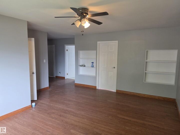 Property Photo:  4923 51 Avenue  AB T0B 3H0 