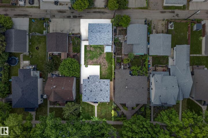 Property Photo:  10316 77 Street NW  AB T6A 3C3 