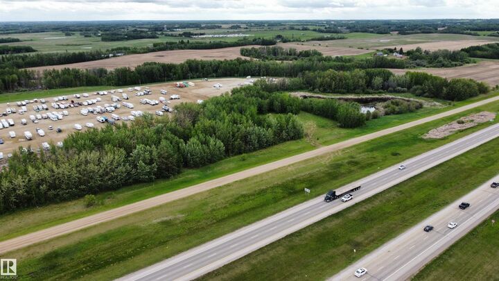 Property Photo:  1021 Township Rd 532  AB T7Z 1R1 