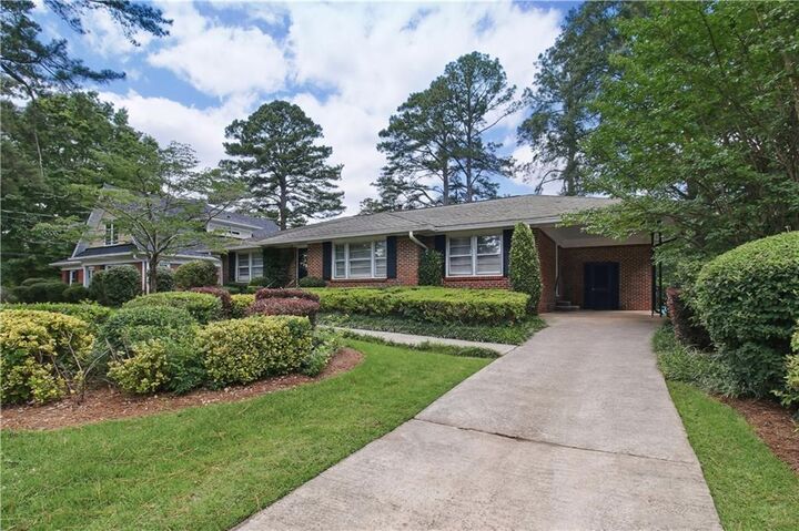 Property Photo: 1507 Knollwood Terrace GA 30033