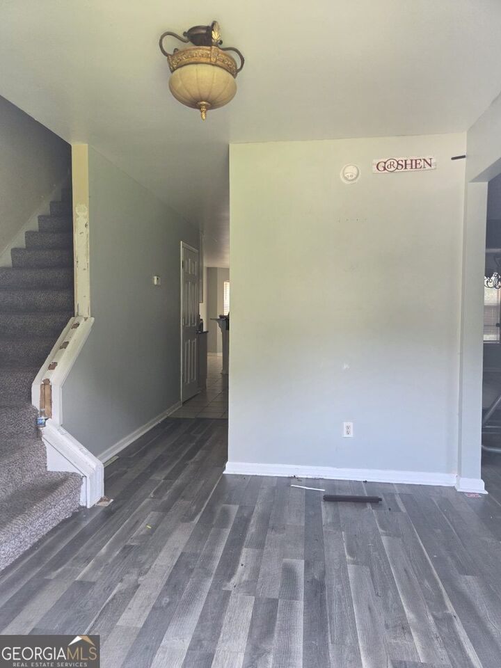 Property Photo: 4054 Manorside Court SW GA 30039