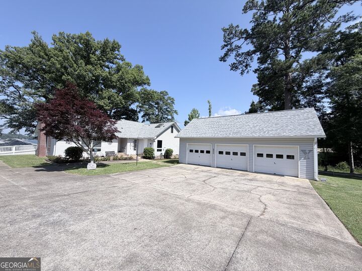 Property Photo:  9489 Lee Rd 379  AL 36854 