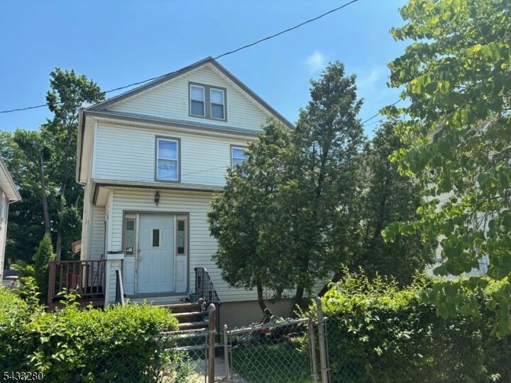 Property Photo: 1338 E 2nd St NJ 07062