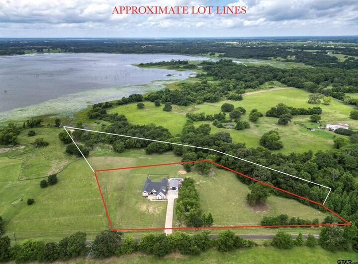 Property Photo: 334 County Road 1859 TX 75497