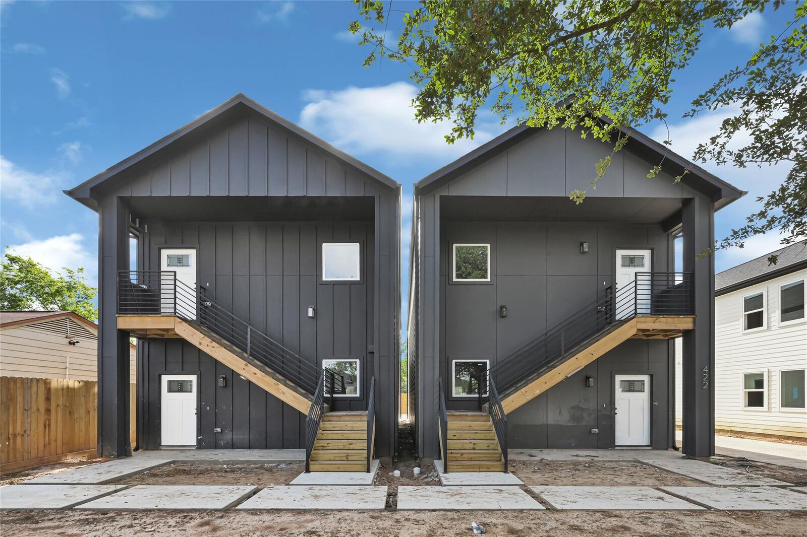 Property Photo:  422 Clinton Park St Street 1-4  TX 77029 