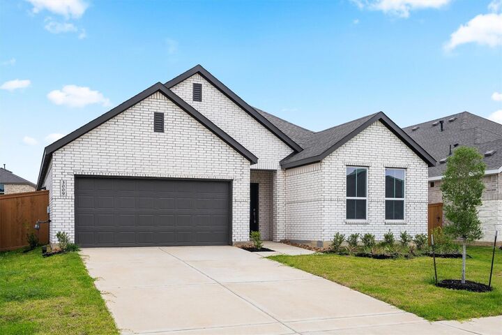 Property Photo: 3009 Waterwood Pass Drive TX 77493