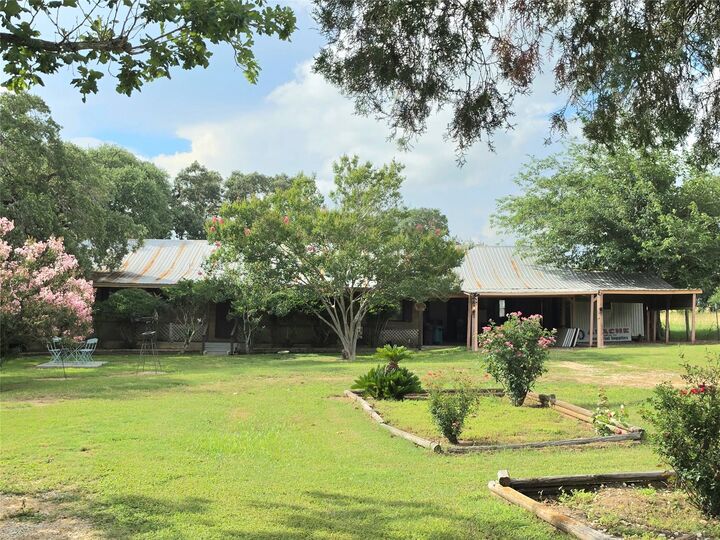 Property Photo: 11088 Highway 97 W Highway TX 78614