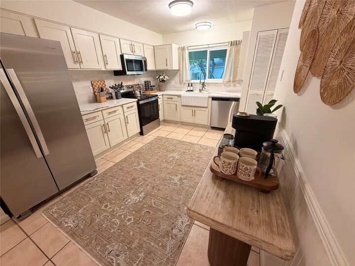 Property Photo: 1 Laurel Oak Place TX 77380